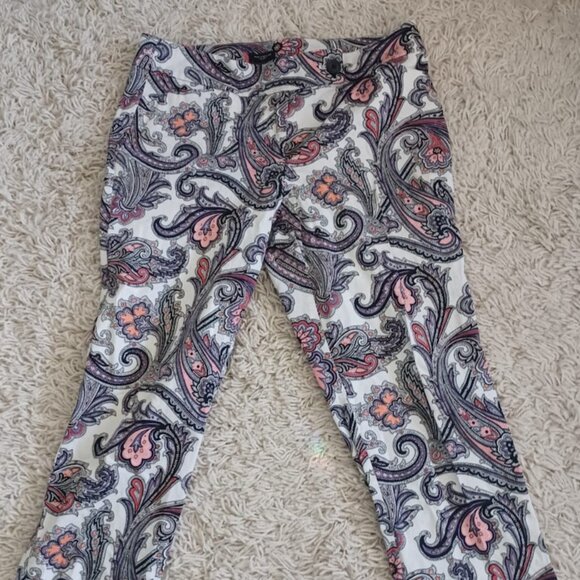 Ann Taylor Signature Fit Women’s Pants Size 6 Paisley Print Cotton Blend Ankle - Picture 1 of 7